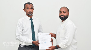 ވެލެންސިއާގެ ސިޓީ ކެންސަލް, ޓޮމްގެ ކެންޑިޑެސީ ބާތިލްވެއްޖެ